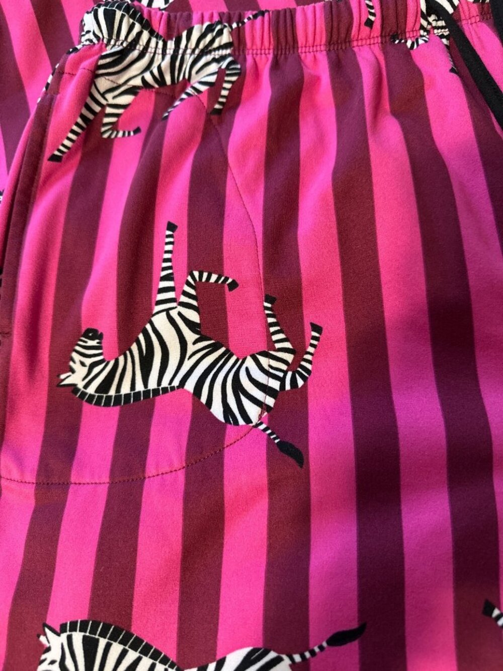 Room Service Womens Zebra Print Pink & Burgundy Striped Pajama Set L/XL - Picture 4 of 6